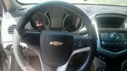 Chevrolet Cruze 1.8 AT, 2012, седан, битый