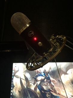 Микрофон Yeti Pro Studio + Паук