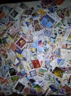 Почтовые марки 1000 шт