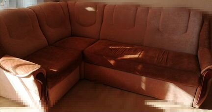 Продам угловой диван с креслом в хорошем состоянии