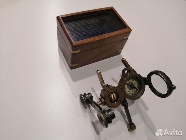 Декоративный бинокль с компасом