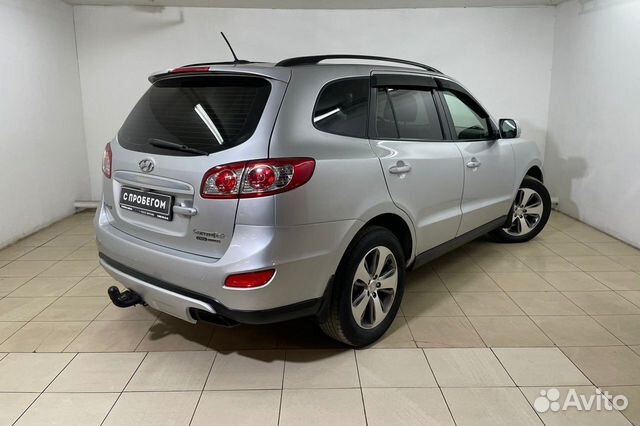 Hyundai Santa Fe `2011