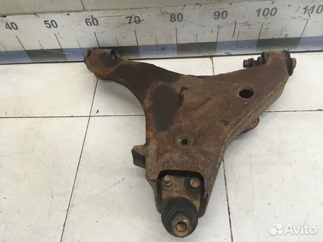 Рычаг передний нижний правый L200 (KB) 2006-2016