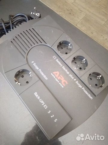 Ибп + стабилизатор APC back-UPS 525 (300w )