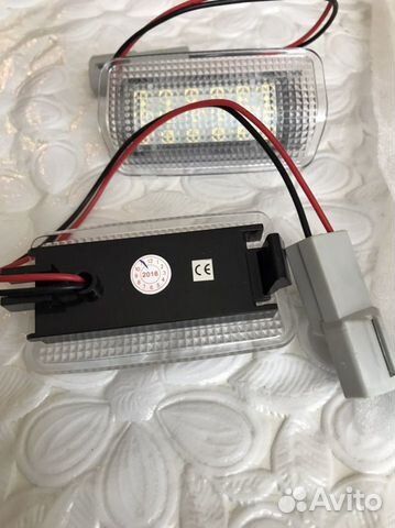 Подсветка LED для передних дверей toyota