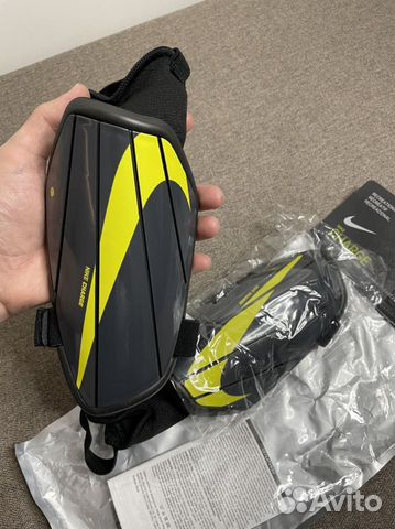 Щитки футбольные nike