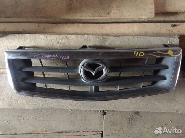 Решетка радиатора Mazda Bongo Friendee 2001-2005