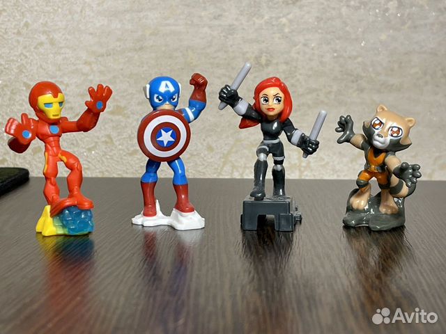 Фигурки Marvel из Kinder Surprise