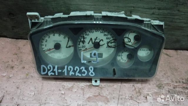 Панель приборов Mitsubishi Lancer 9 (CS) 2003-2006