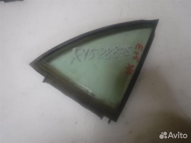 Стекло двери задней правой (форточка) Toyota Coro