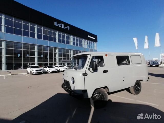 Уаз патриот профи скорая. Нижегородец уаз. Салон нижегородец на ларина нижний новгород. Автосалон нижегородец на московском шоссе 34 в нижнем. Уаз 1288 асмп.