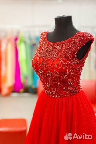 Новые платья Sherri hill с бисером и стеклярусом Новые платья Sherri hill с бисером и стеклярусом