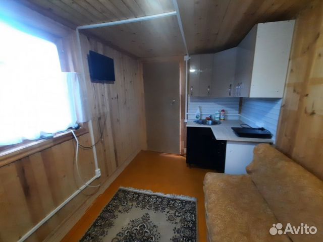 

Дом 25 м² на участке 3 сот.