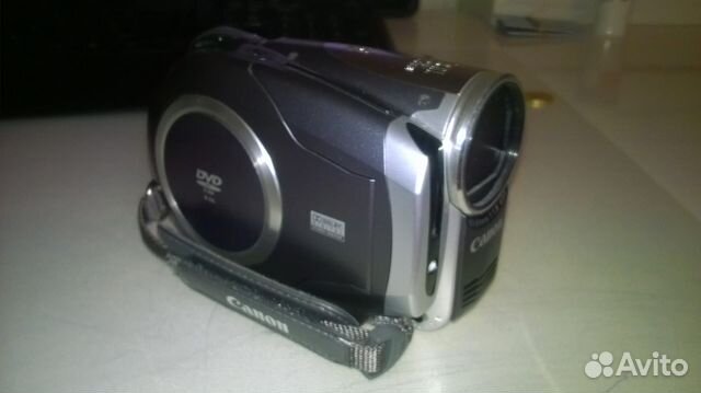 Видеокамера Canon DC 50