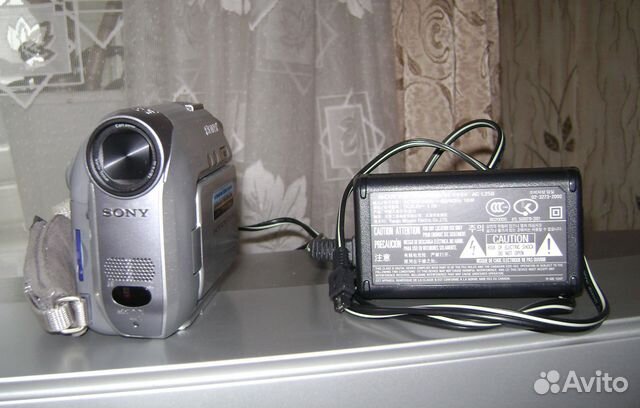 Фото-Видио камера sony DCR-HC32E