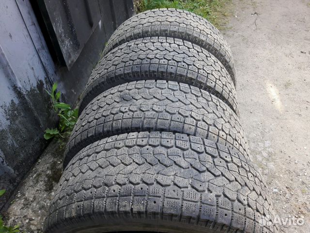 Продаю шины 215/55 R16 б/у резина зимняя