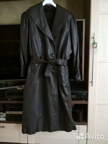 Кожаное зимнее женское пальто