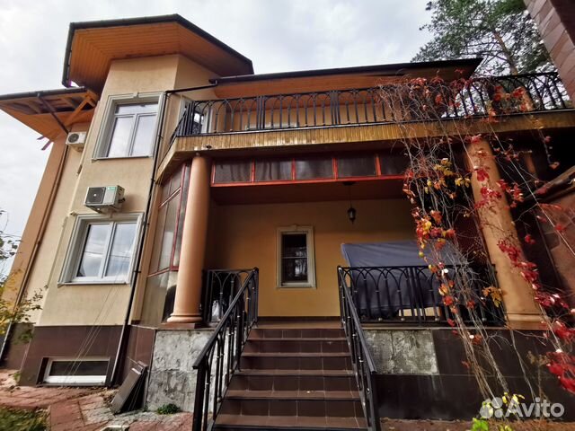 

7-к. коттедж, 700 м²
