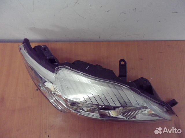 Фара правая toyota Corolla E15 2006-2010 Фара правая toyota Corolla E15 2006-2010