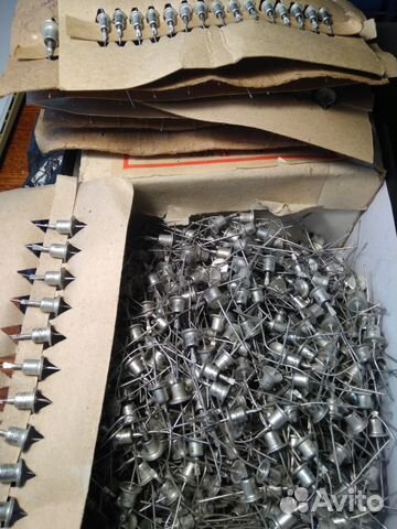 Радиодетали СССР тиристоры, радиолампы, микросхемы Радиодетали СССР тиристоры, радиолампы, микросхемы