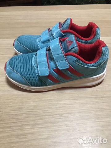 Кроссовки adidas оригинальные Кроссовки adidas оригинальные