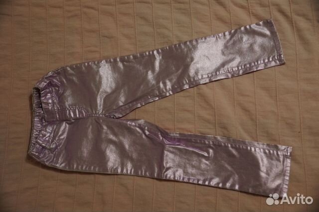 Новые блестящие брюки на девочку H&M 4-5 лет, 110 Новые блестящие брюки на девочку H&M 4-5 лет, 110