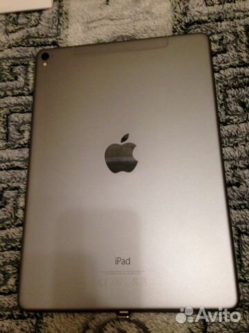 iPad Pro 9.7 Wi-Fi + Cellular 32GB Space Gray