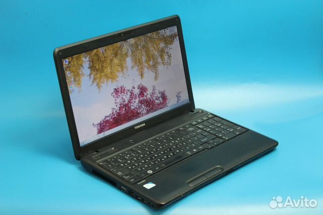 Ноутбук Toshiba i3/Geforce/4Gb
