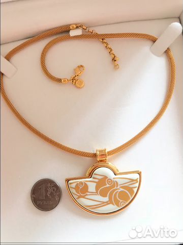 Кулон с цепочкой Frey Wille