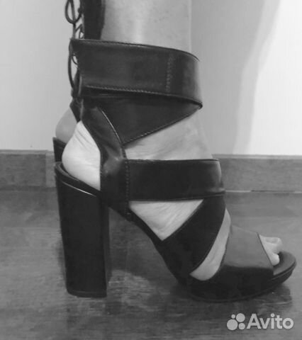 Босоножки туфли новые Unlace Босоножки туфли новые Unlace