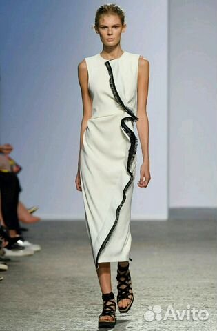 Подиумное MaxMara новое Подиумное MaxMara новое