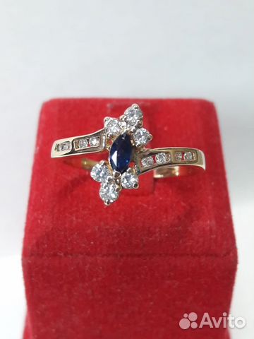 Золотое кольцо с сапфиром и бриллиантами