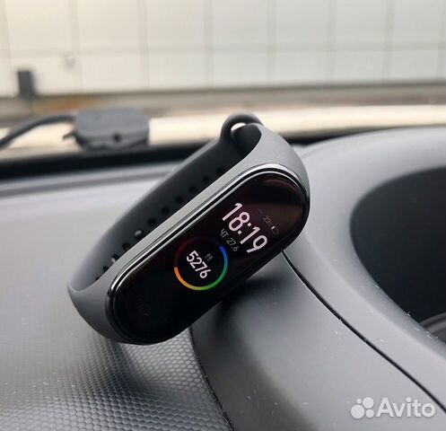 Фитнес браслет Xiaomi Mi band 4