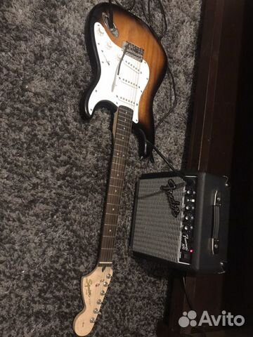 Электрогитара squier strat + комбик