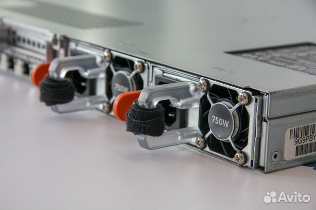 Сервер Dell R620 10SFF 2x E5-2680 64 GB