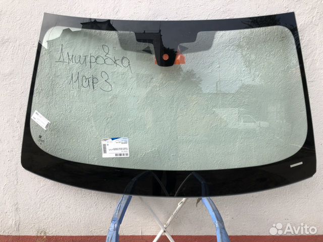 BMW 5 G30 2017 - лобовое стекло