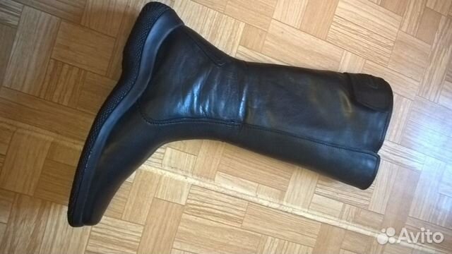 Зимние высокие сапоги натуральном меху новые