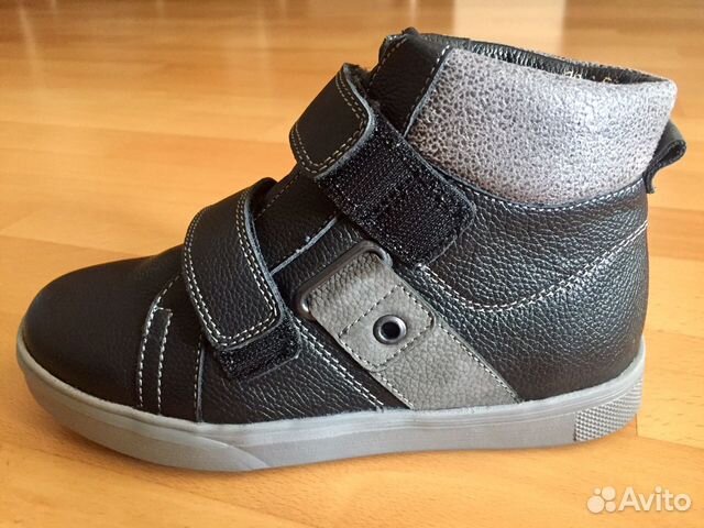 Ботинки демисезонные новые