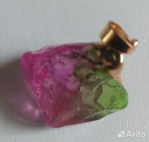 Кулон с кристаллом «Арбузный турмалин» Кулон с кристаллом «Арбузный турмалин»