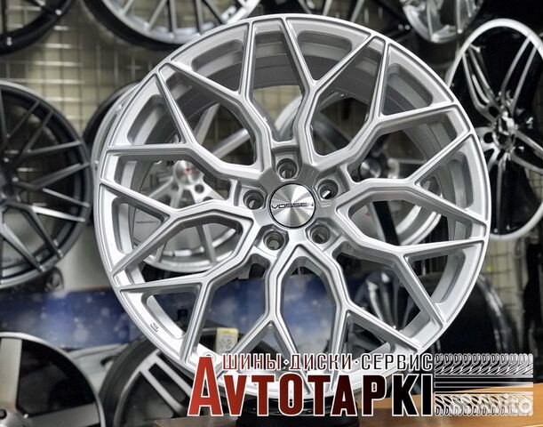 R20 5/112 литые диски Vossen HF2 серебро для Vag,M R20 5/112 литые диски Vossen HF2 серебро для Vag,M