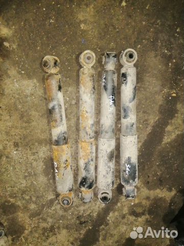 Задний амортизатор Тойота Рав 4 2006-2013