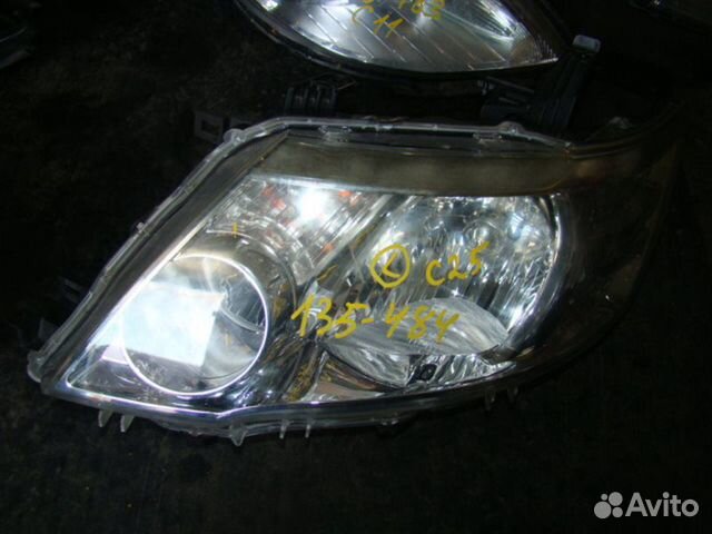 Фара передняя левая Nissan Serena C25 Фара передняя левая Nissan Serena C25
