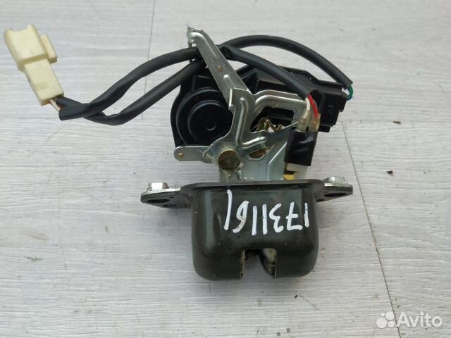 Замок крышки багажника 63032XA00A Subaru Tribeca B Замок крышки багажника 63032XA00A Subaru Tribeca B