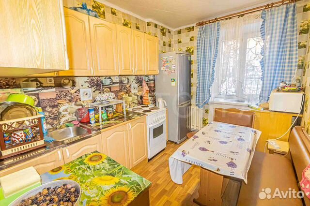 2-к квартира, 47 м², 1/10 эт.