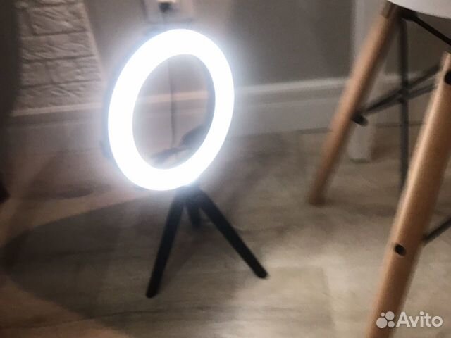 Led лампа кольцевая 20 см + штатив Led лампа кольцевая 20 см + штатив