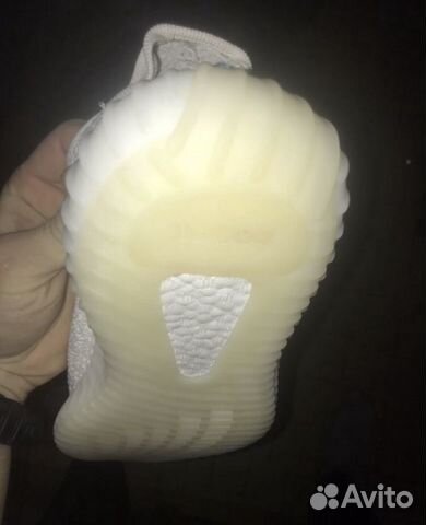 Adidas yeezy boost 350 Triple White Adidas yeezy boost 350 Triple White