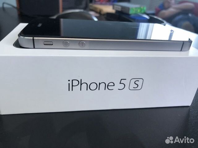 Телефон iPhone 5S Телефон iPhone 5S