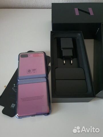 Телефон samsung Galaxy Z Flip аметист новый Телефон samsung Galaxy Z Flip аметист новый