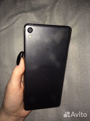 Телефон Sony E5 Телефон Sony E5