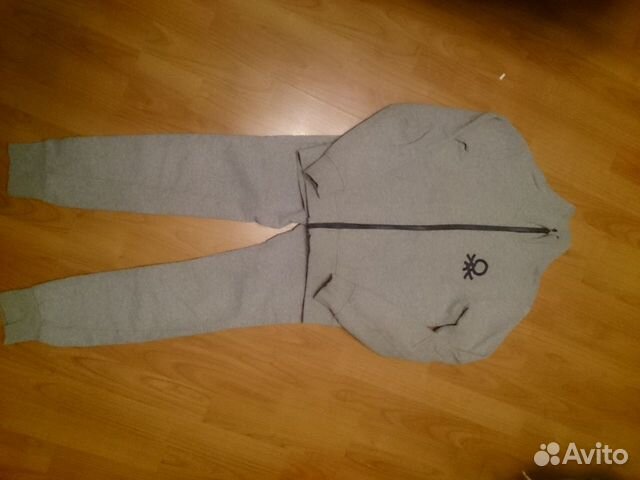 Спортивный костюм Benetton XL 10-11 лет Спортивный костюм Benetton XL 10-11 лет